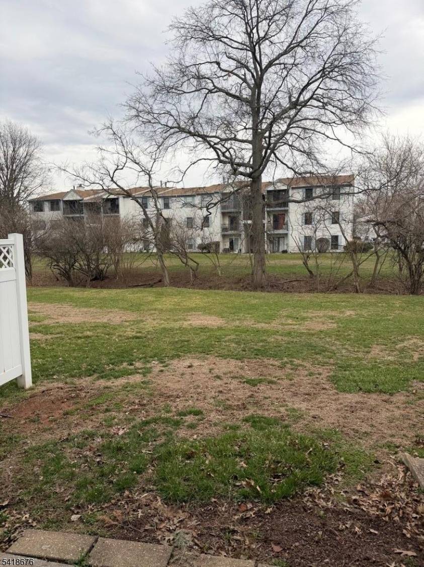 246 Hampshire Ct, Piscataway Twp., NJ 08854