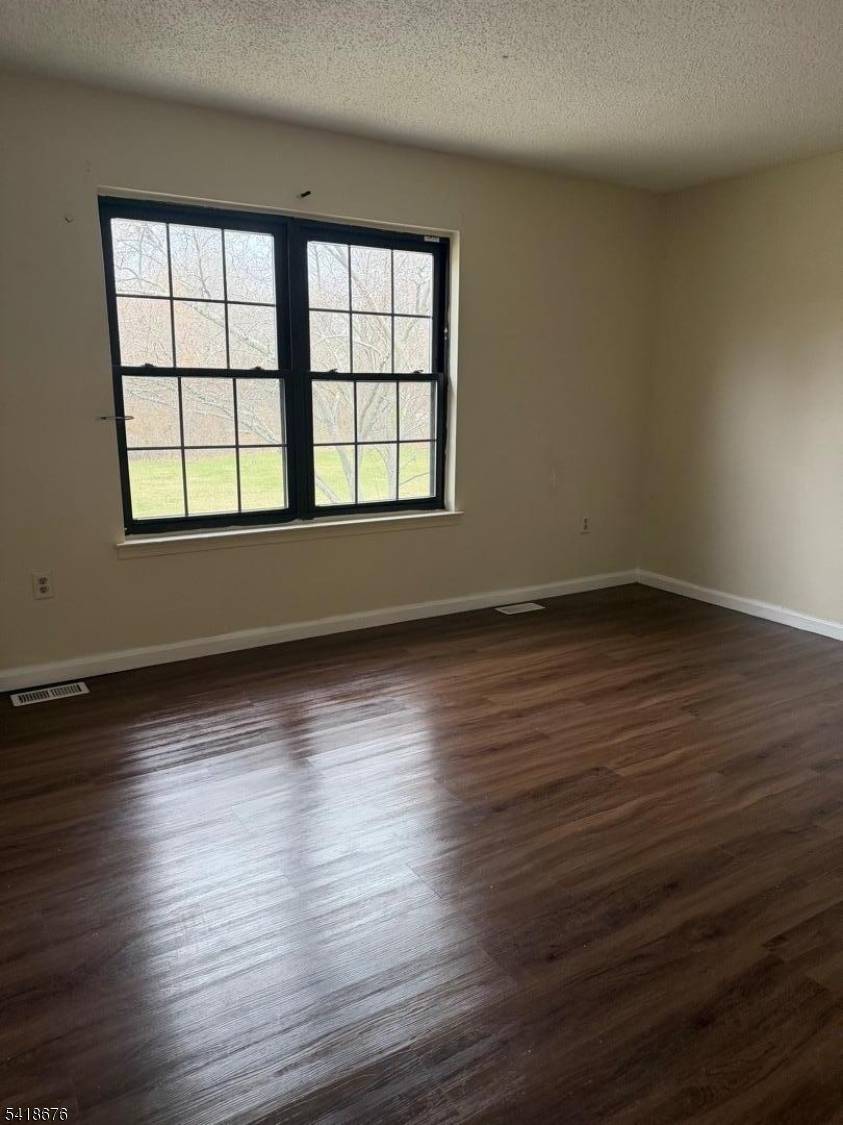 246 Hampshire Ct, Piscataway Twp., NJ 08854