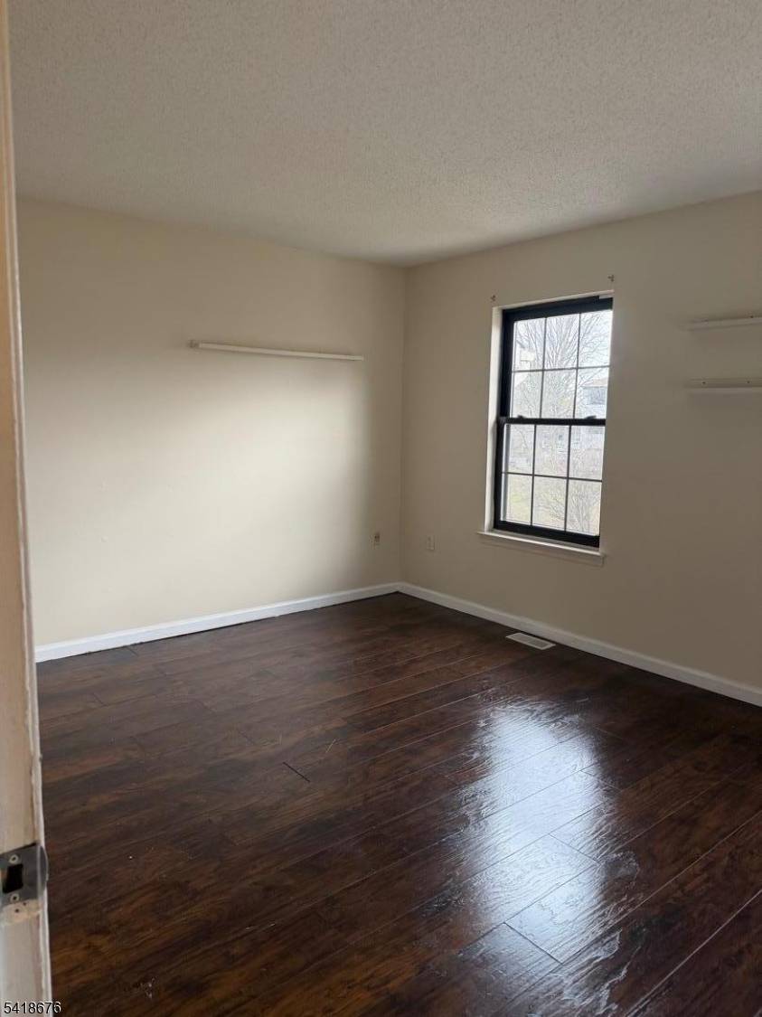 246 Hampshire Ct, Piscataway Twp., NJ 08854