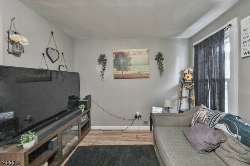 300 Chambers St, Phillipsburg Town, NJ 08865