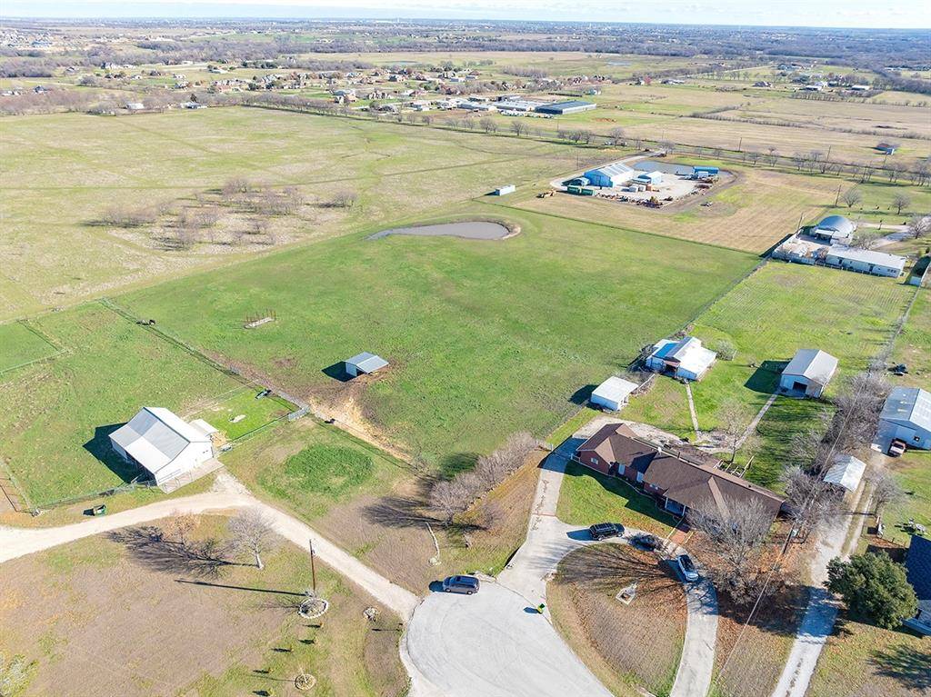 14158 Crestview Road, Sanger, TX 76266