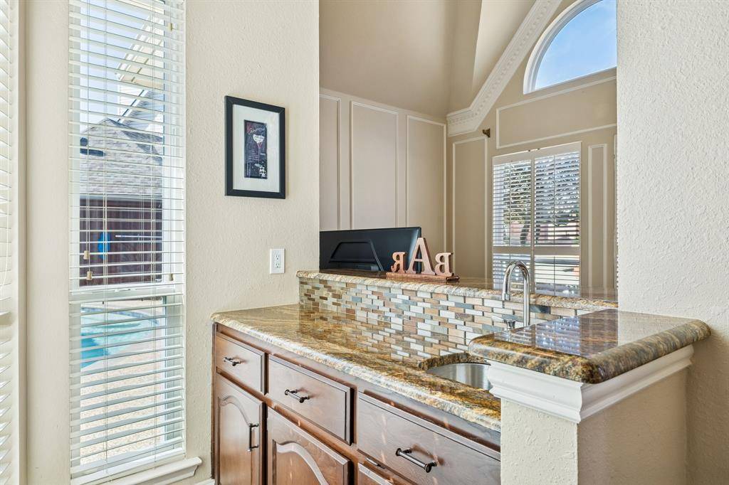 18016 Benchmark Drive, Dallas, TX 75252