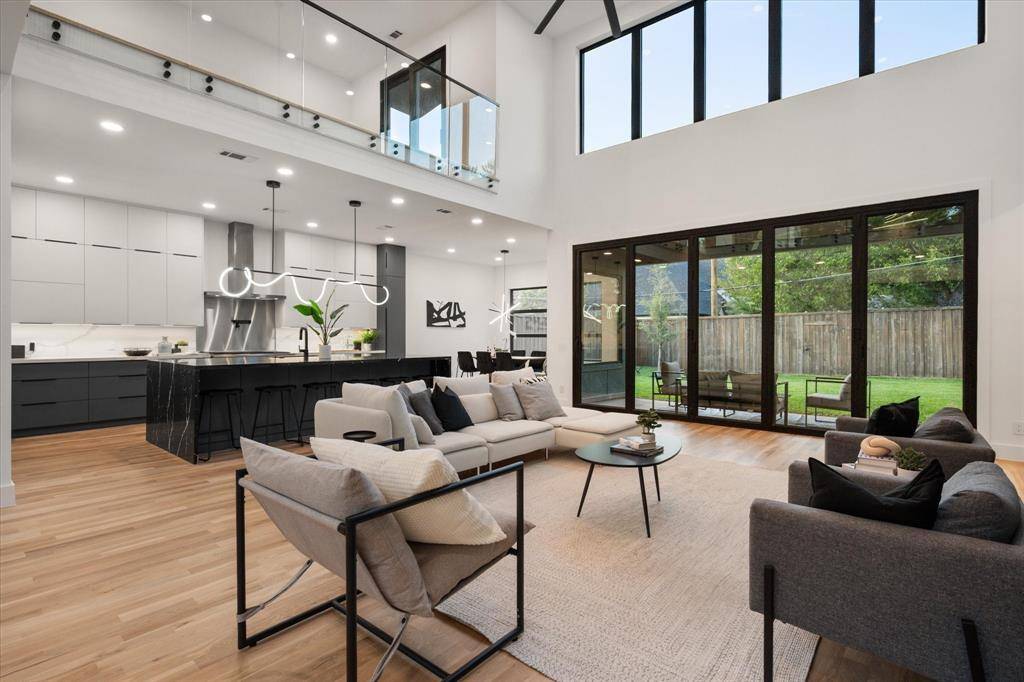 3739 Rockdale Drive, Dallas, TX 75220