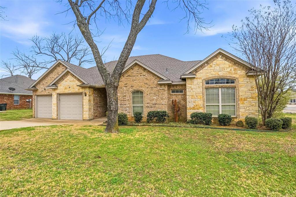 9420 Gleneagles Drive, Granbury, TX 76049