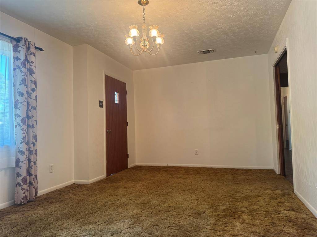 132 Columbia, Palestine, TX 75803