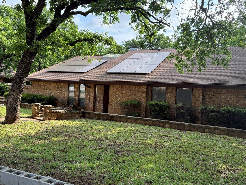 703 E Murco Drive, Mineral Wells, TX 76067