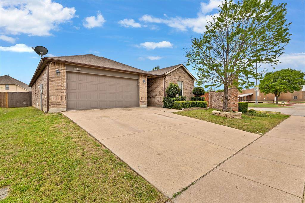 3200 Crofton Drive, Fort Worth, TX 76137