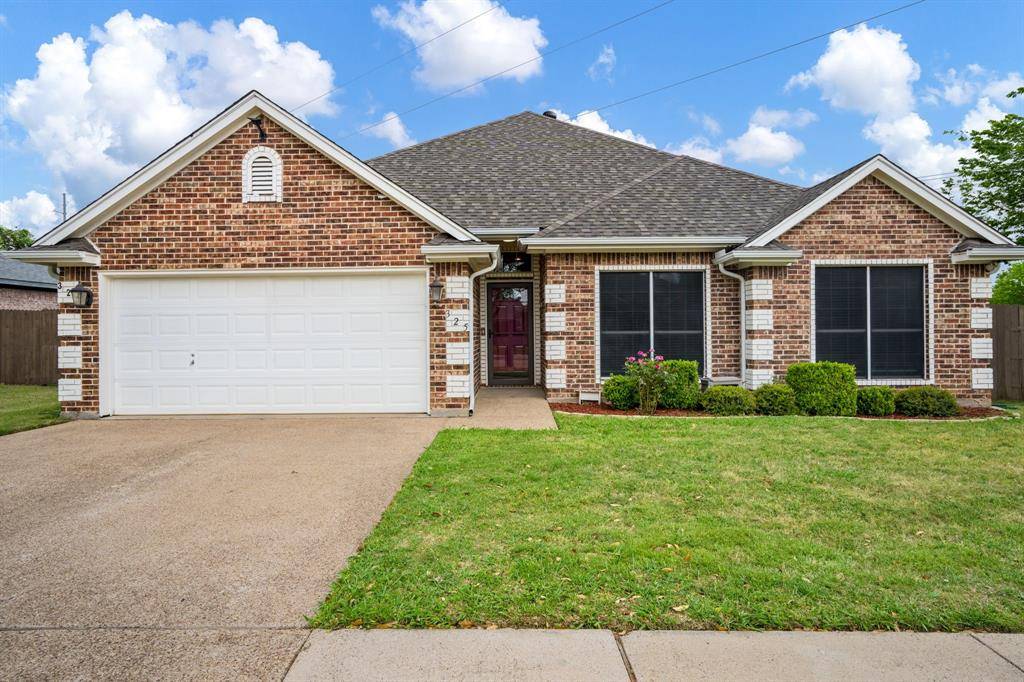 325 Village Parkway, Crowley, TX 76036