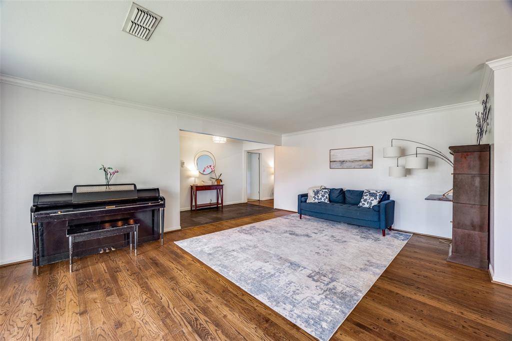 11539 Cromwell Circle, Dallas, TX 75229