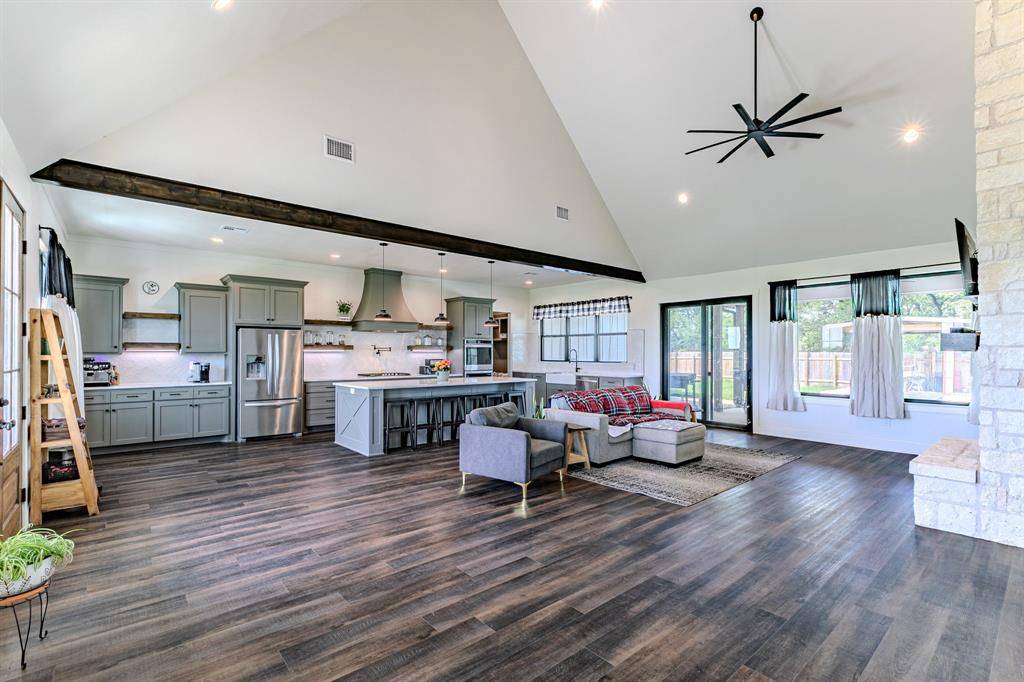 289 E Bell Road, Waco, TX 76705