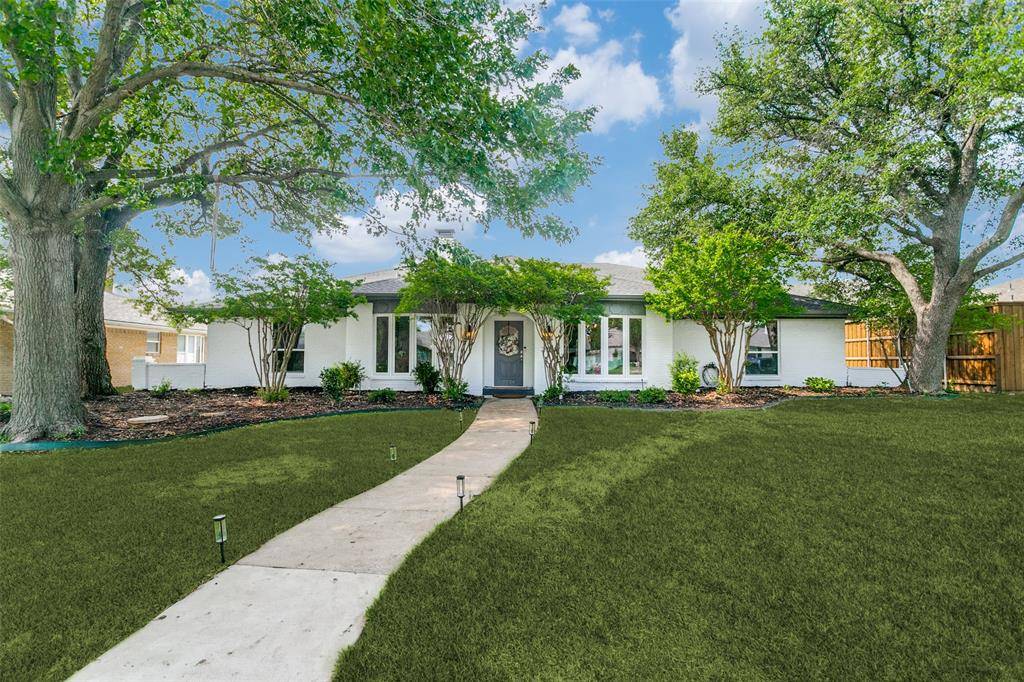 2904 Princeton Drive, Plano, TX 75075