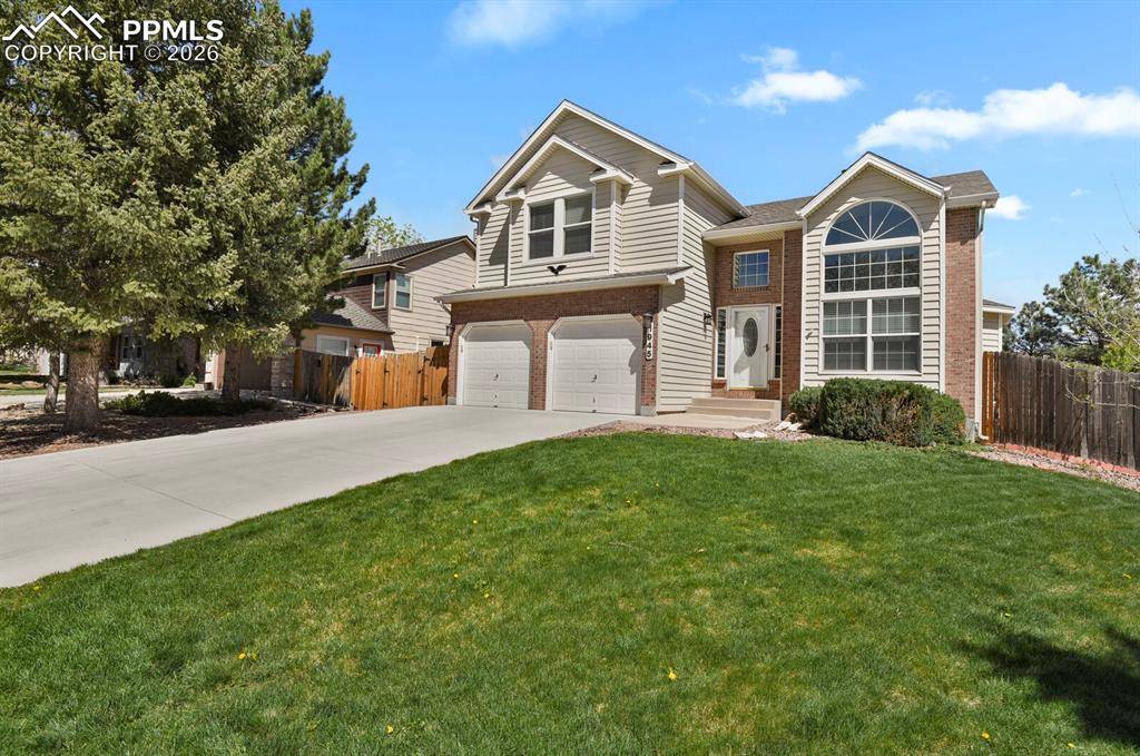 1945 Manning WAY, Colorado Springs, CO 80919