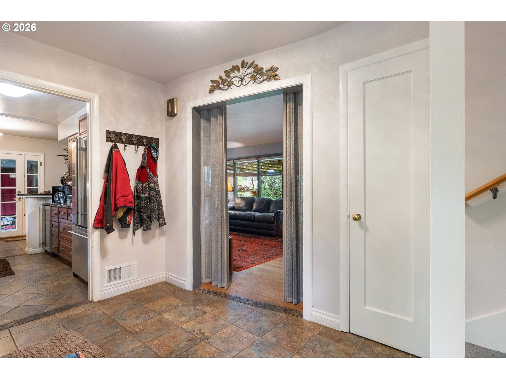 12215 SW 60TH AVE, Portland, OR 97219