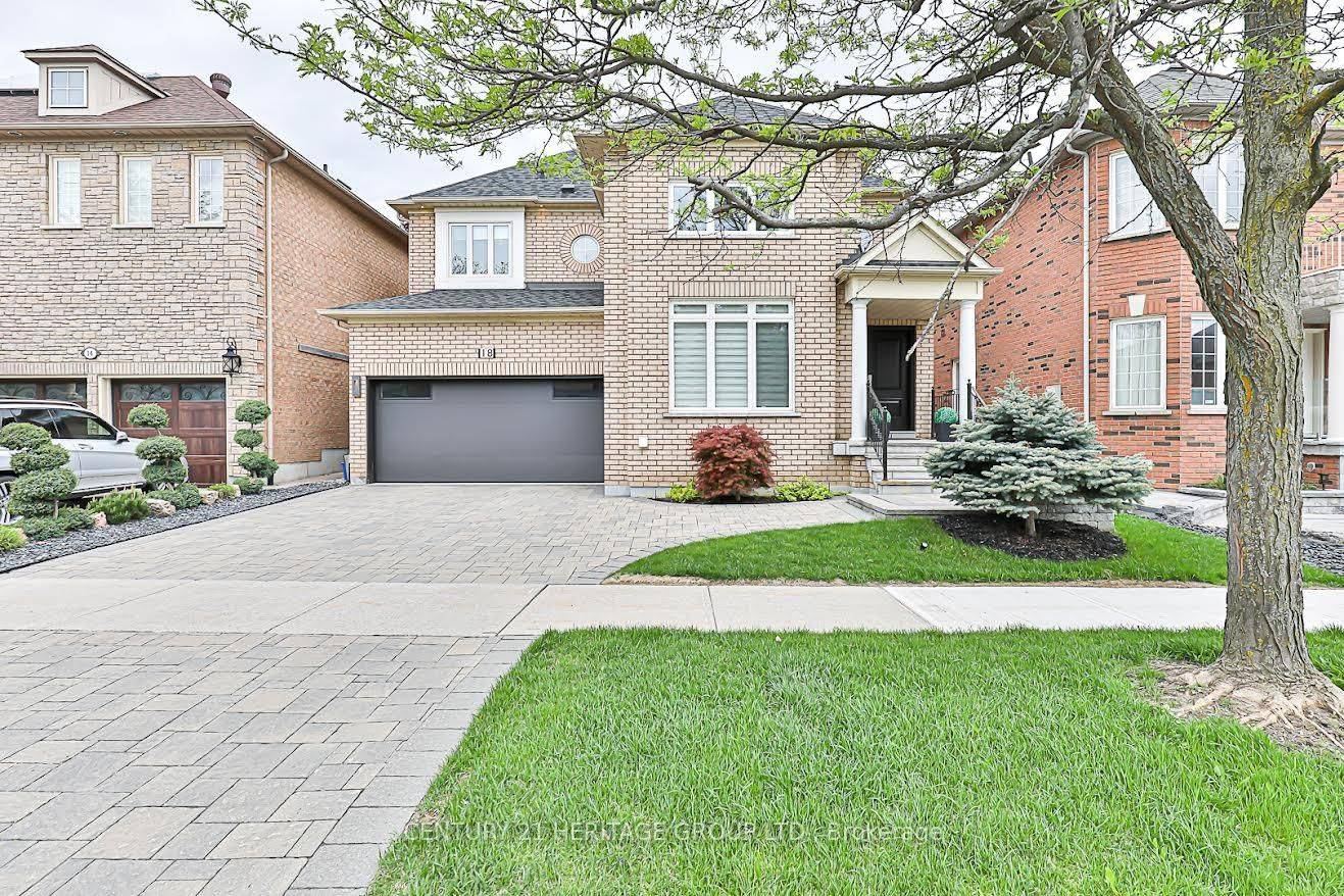 18 Berringer ST, Richmond Hill, ON L4B 4G4