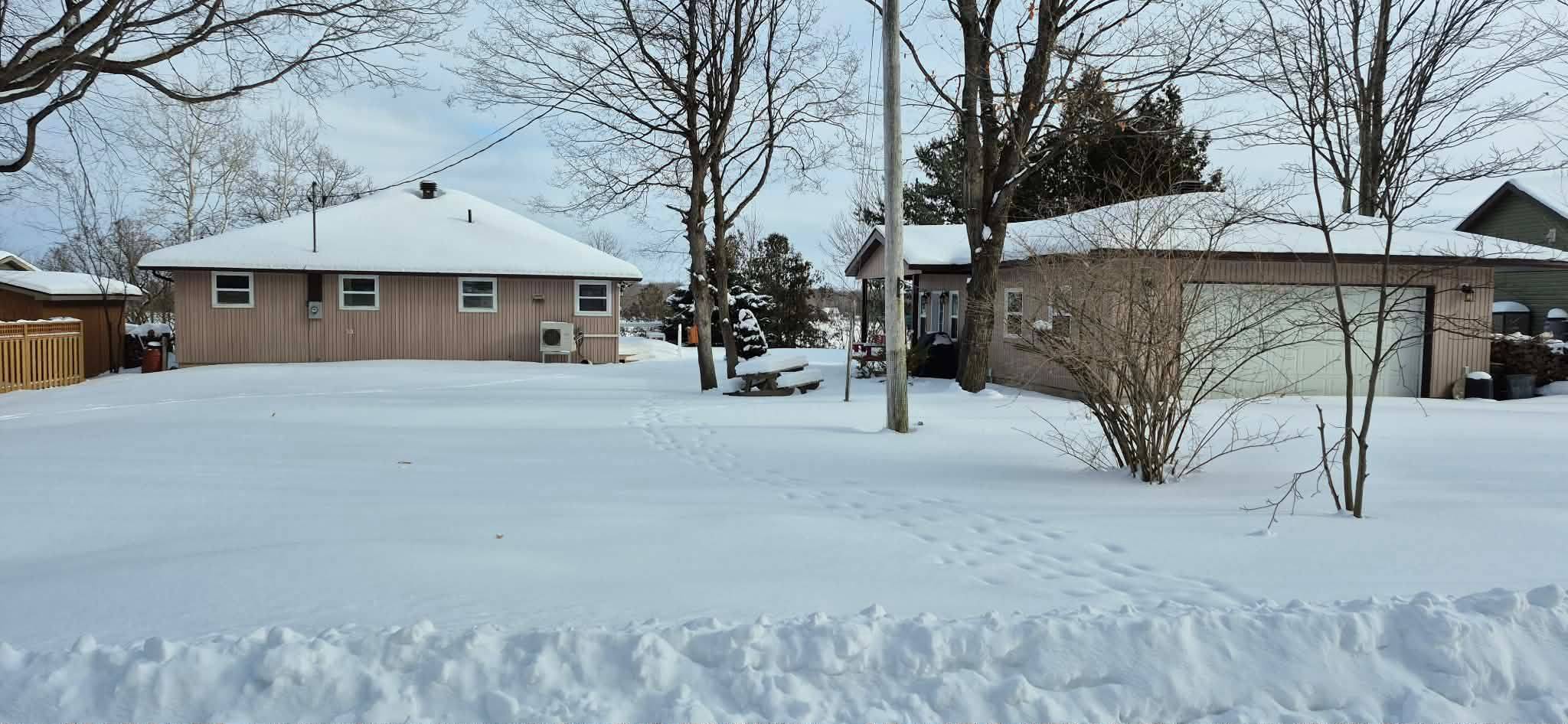 211 Mcbride Point DR, Rideau Lakes, ON K0G 1X0