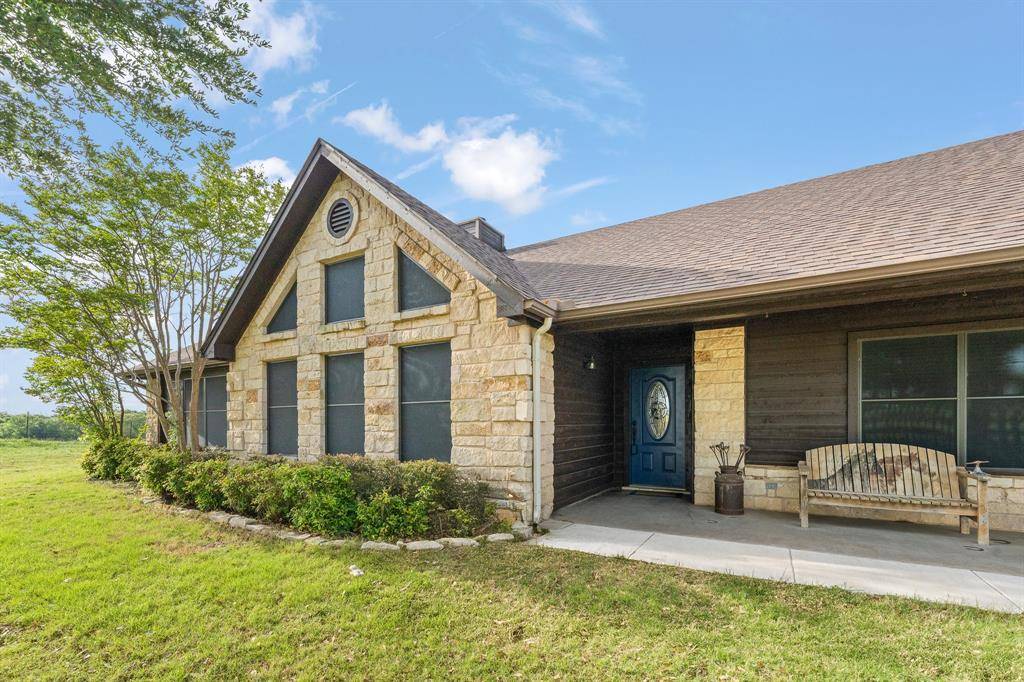 1366 Hcr 1414, Covington, TX 76636