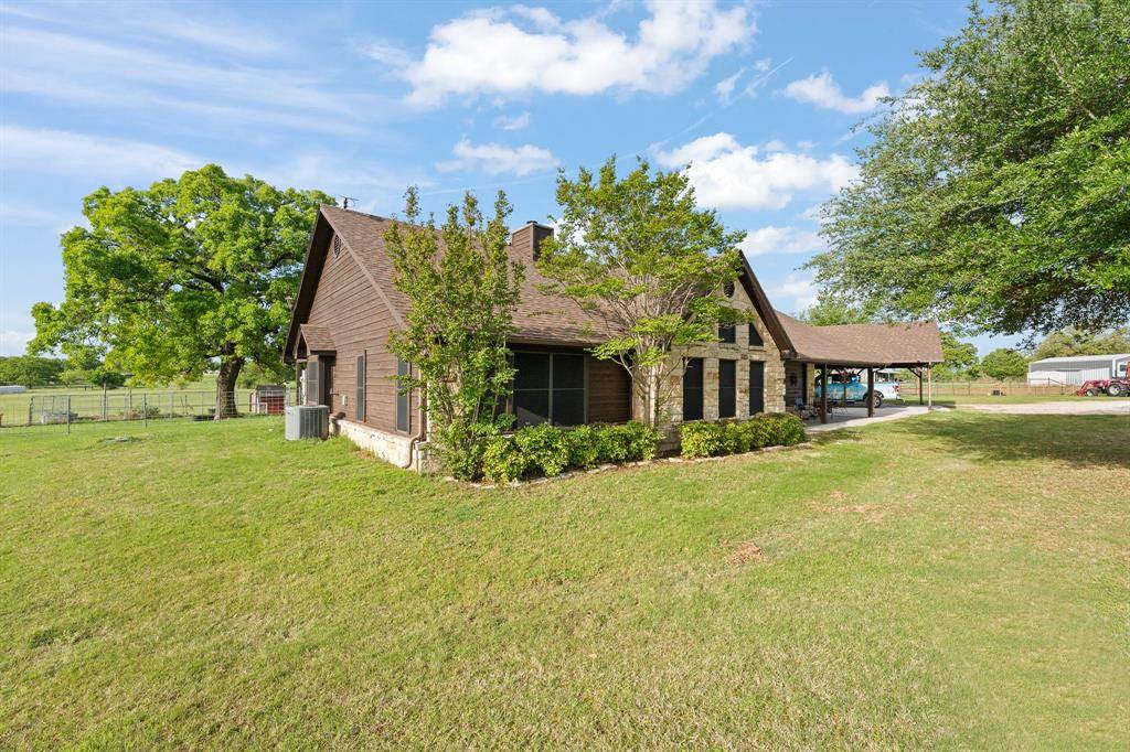 1366 Hcr 1414, Covington, TX 76636