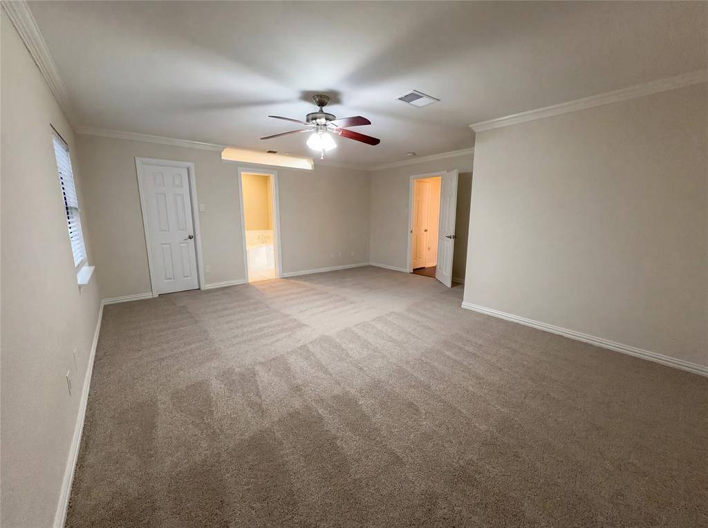 1951 Pin Oak Drive, Flower Mound, TX 75028