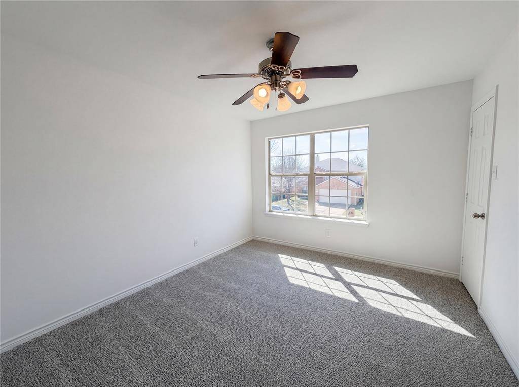 1200 Boxwood Drive, Crowley, TX 76036