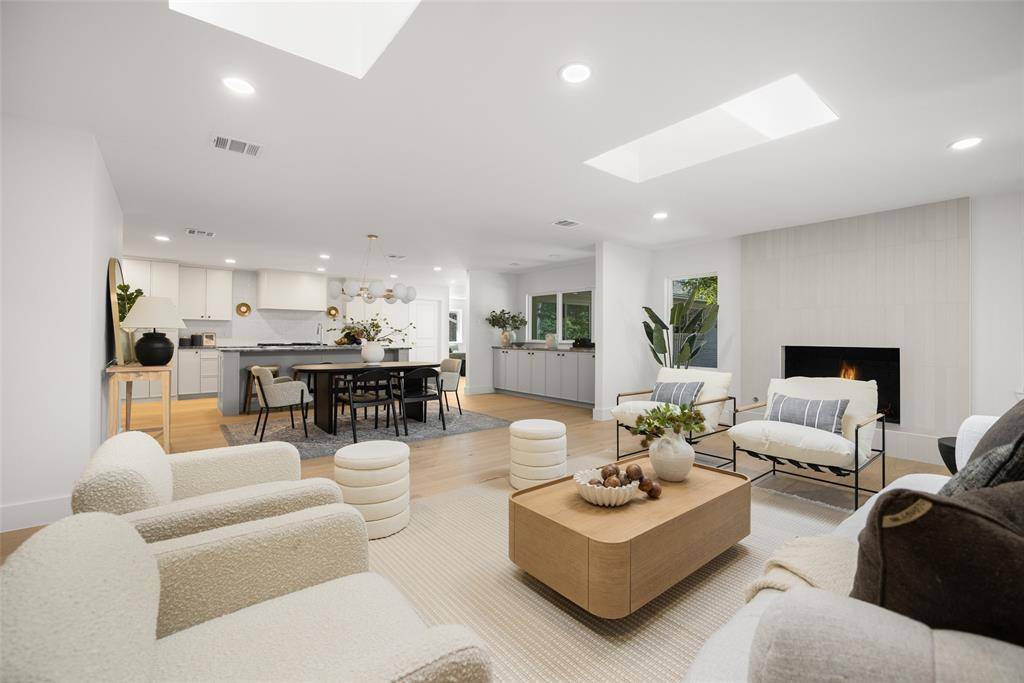 13723 Hughes Lane, Dallas, TX 75240