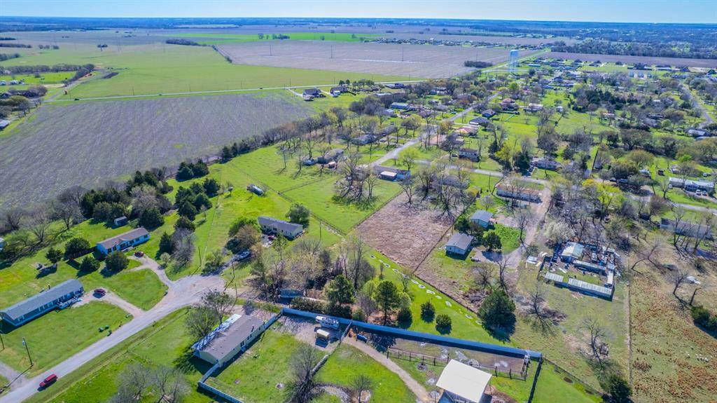 460 Chapel Hill Lane, Waxahachie, TX 75165