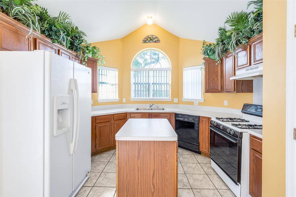 1808 Haley Circle, Carrollton, TX 75006