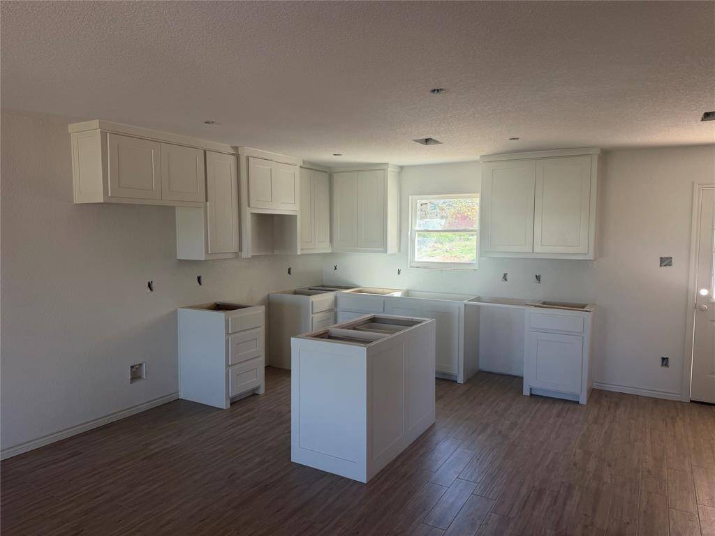 3008 Angus Court, Springtown, TX 76082