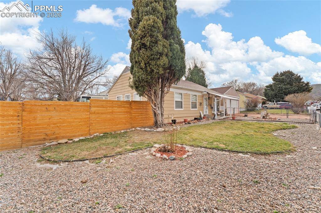 1047 Florence AVE, Colorado Springs, CO 80905