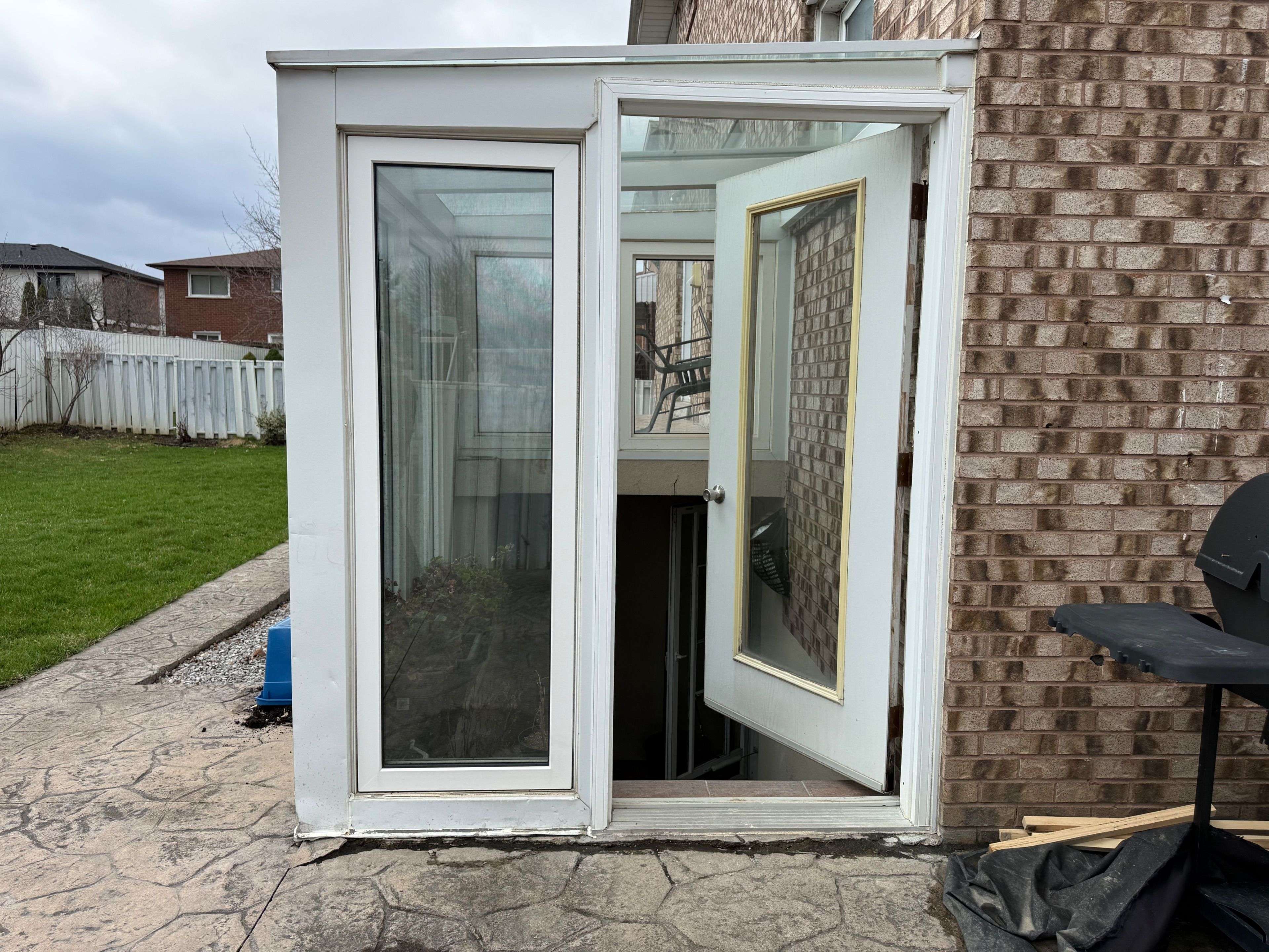 103 Wigwoss DR, Vaughan, ON L4L 2P9