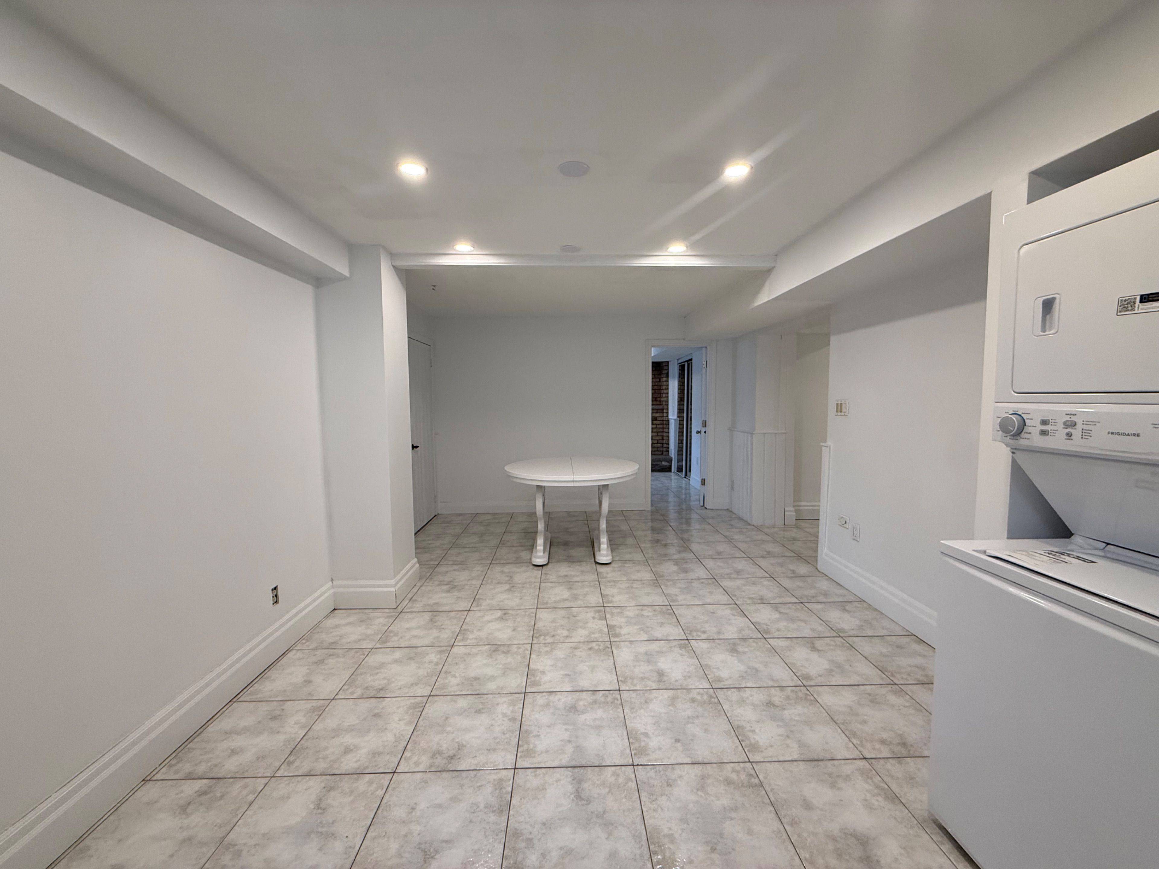 103 Wigwoss DR, Vaughan, ON L4L 2P9