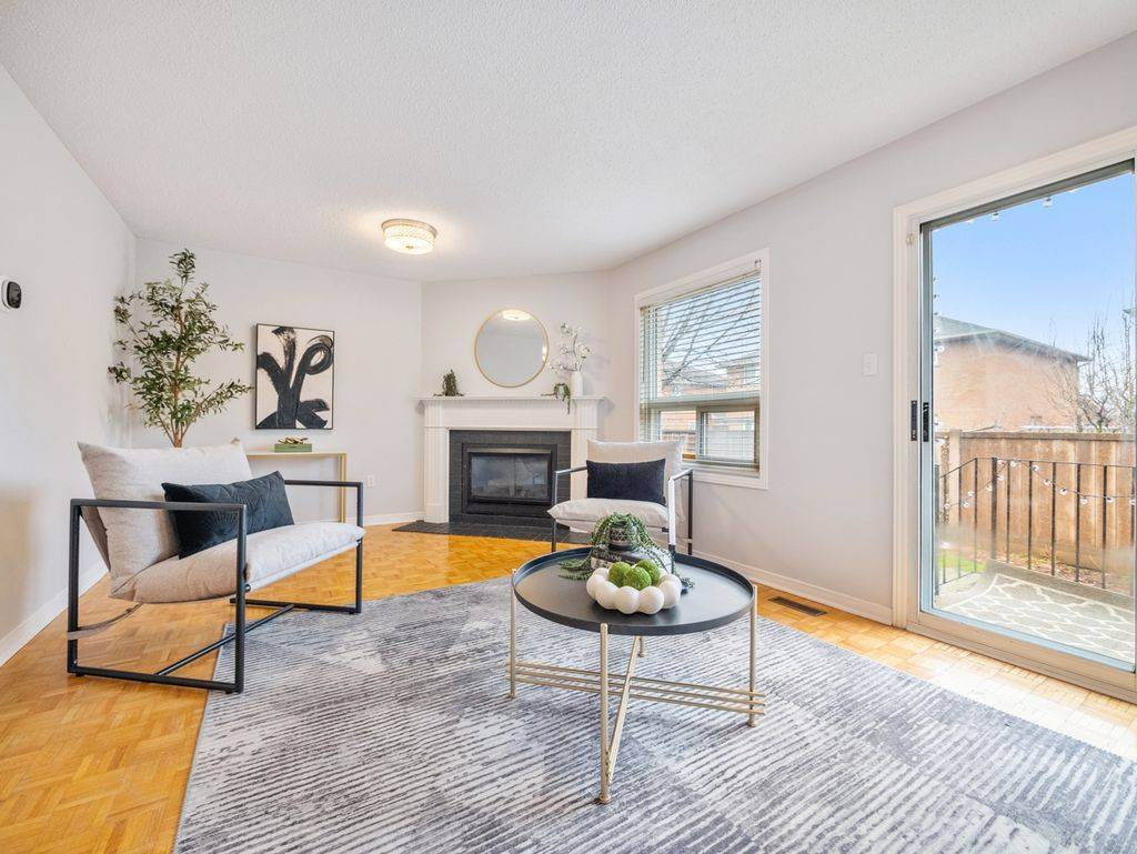 97 Pinedale Gate, Vaughan, ON L4L 8X3