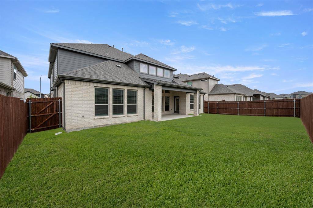 6729 Rosby Avenue, Fort Worth, TX 76123