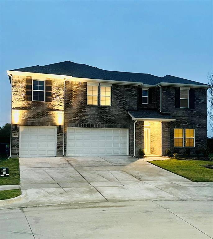 785 Vineyard Way, Forney, TX 75126