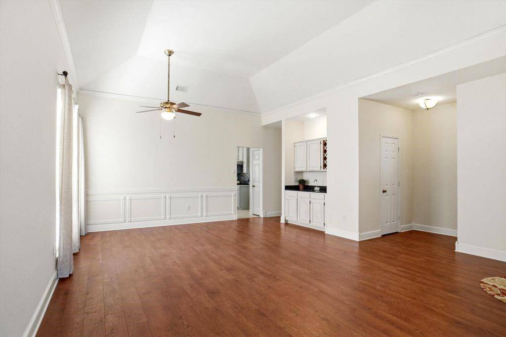 4044 Kirkmeadow Lane, Dallas, TX 75287