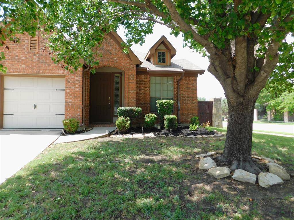 717 Partridge Drive, Aubrey, TX 76227