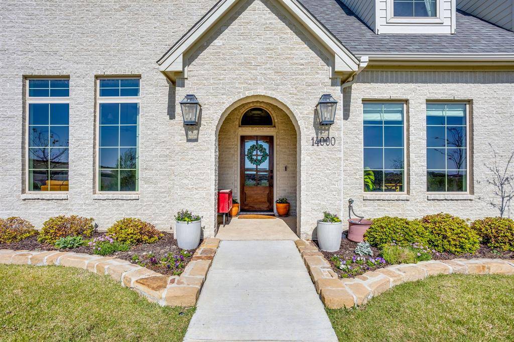 14000 Rozana Street, Fort Worth, TX 76008