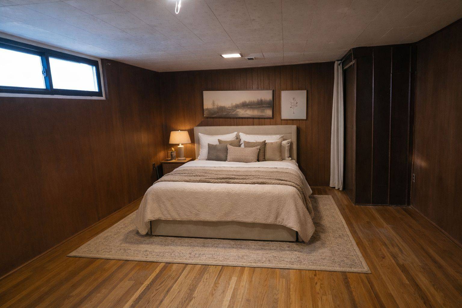 6 Galewood DR, Toronto W04, ON M9N 3L7