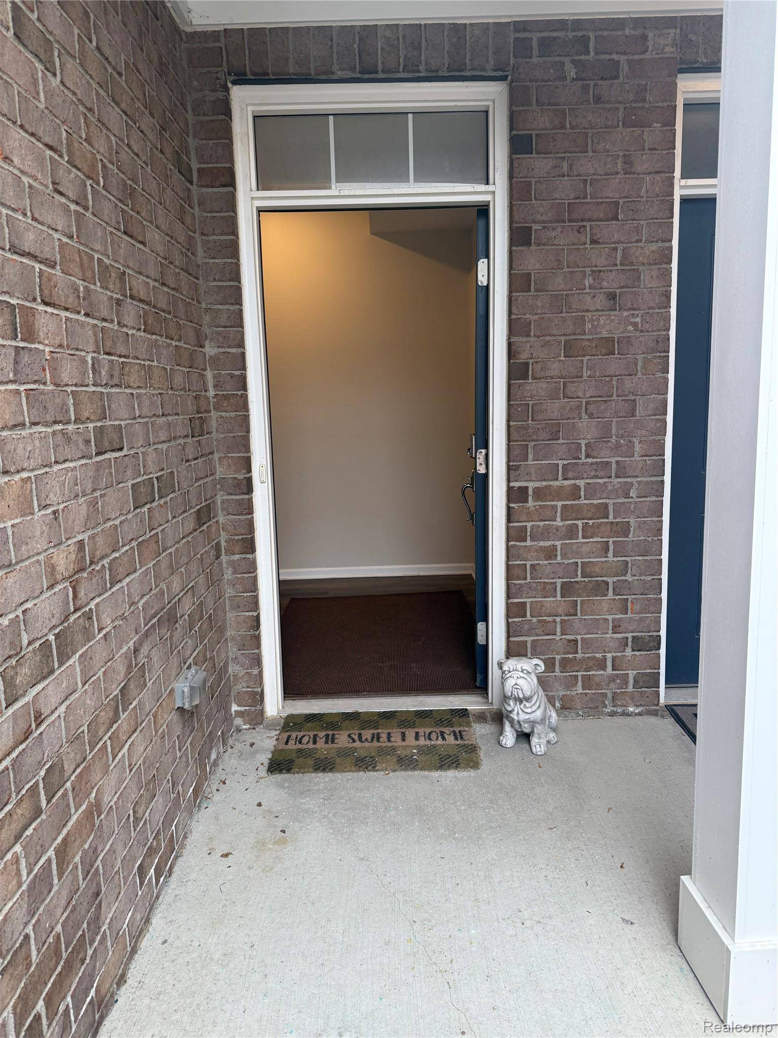 8692 Pioneer ST #10, Washington Township, MI 48094