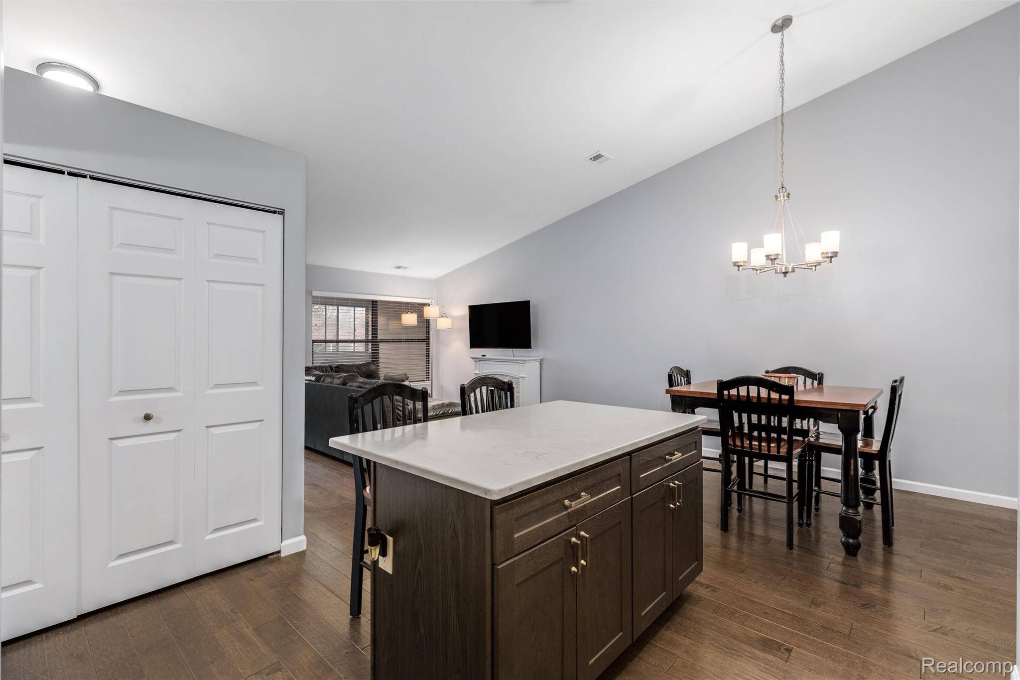 19567 Northridge DR, Northville, MI 48167