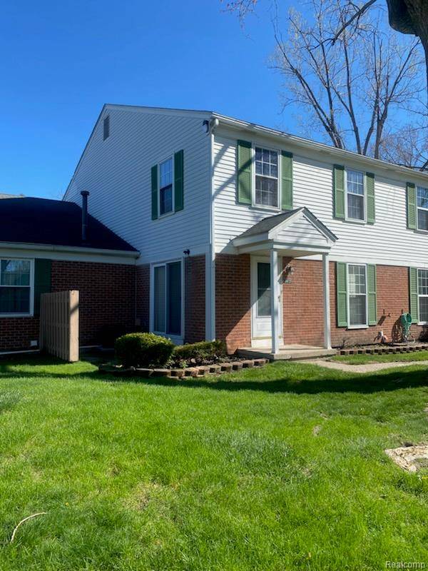24731 Meadow Lane LN #42, Harrison Charter Township, MI 48045