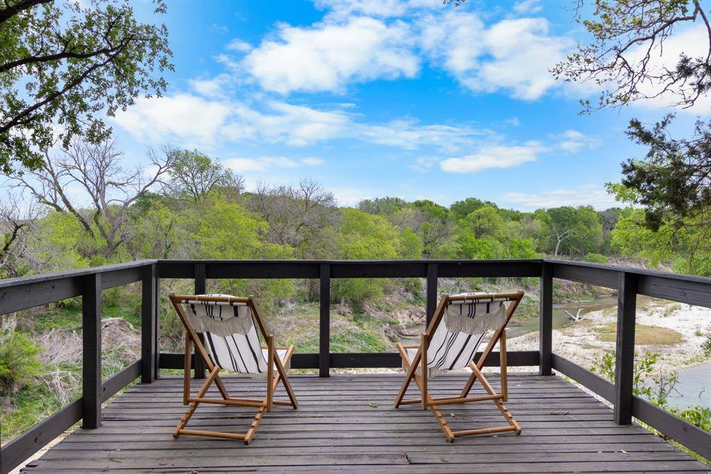 150 Deer Run Road, Valley Mills, TX 76689