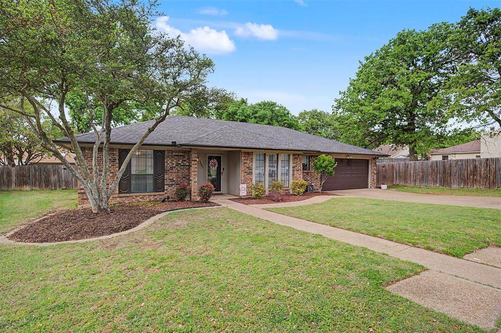 3501 Jasmine Trail, Arlington, TX 76017