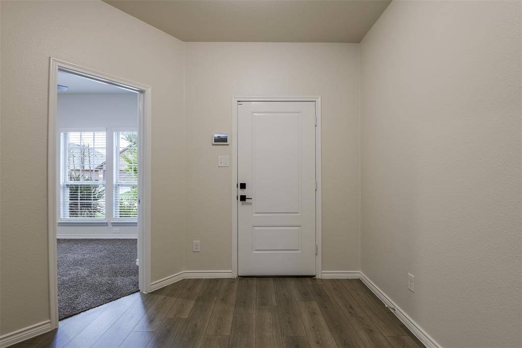 127 Garden Grove Drive, Waxahachie, TX 75165