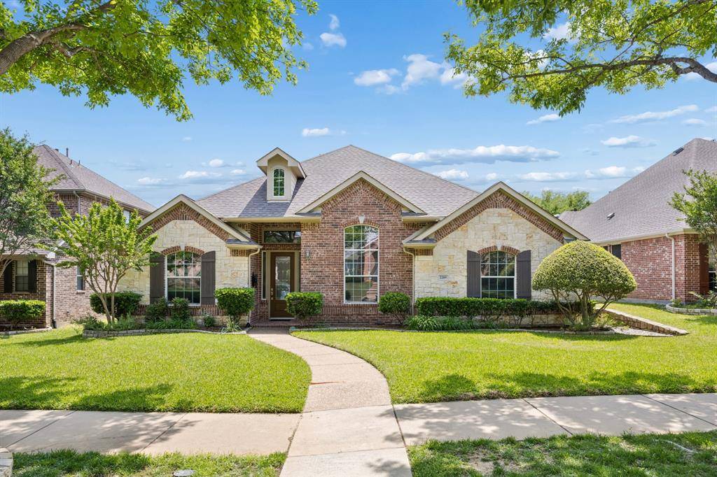 2209 Stonehenge Lane, Lewisville, TX 75056