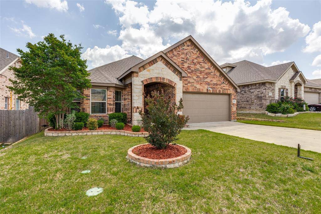 8705 Regal Royale Drive, Fort Worth, TX 76108