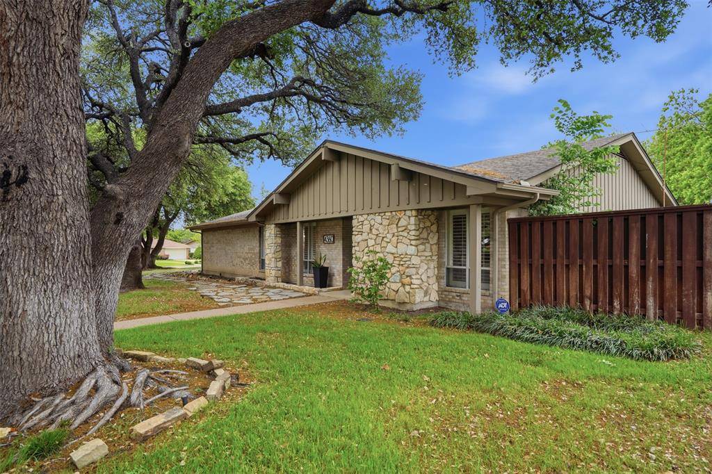 4360 Whitfield Avenue, Fort Worth, TX 76109