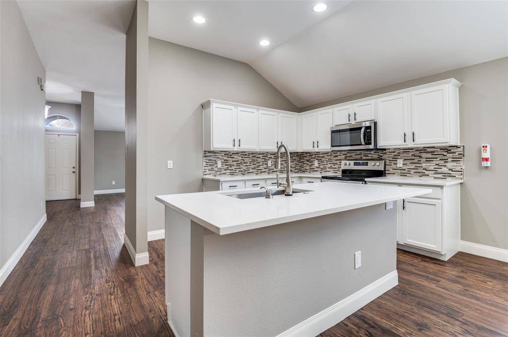 3268 Yeltes, Grand Prairie, TX 75054