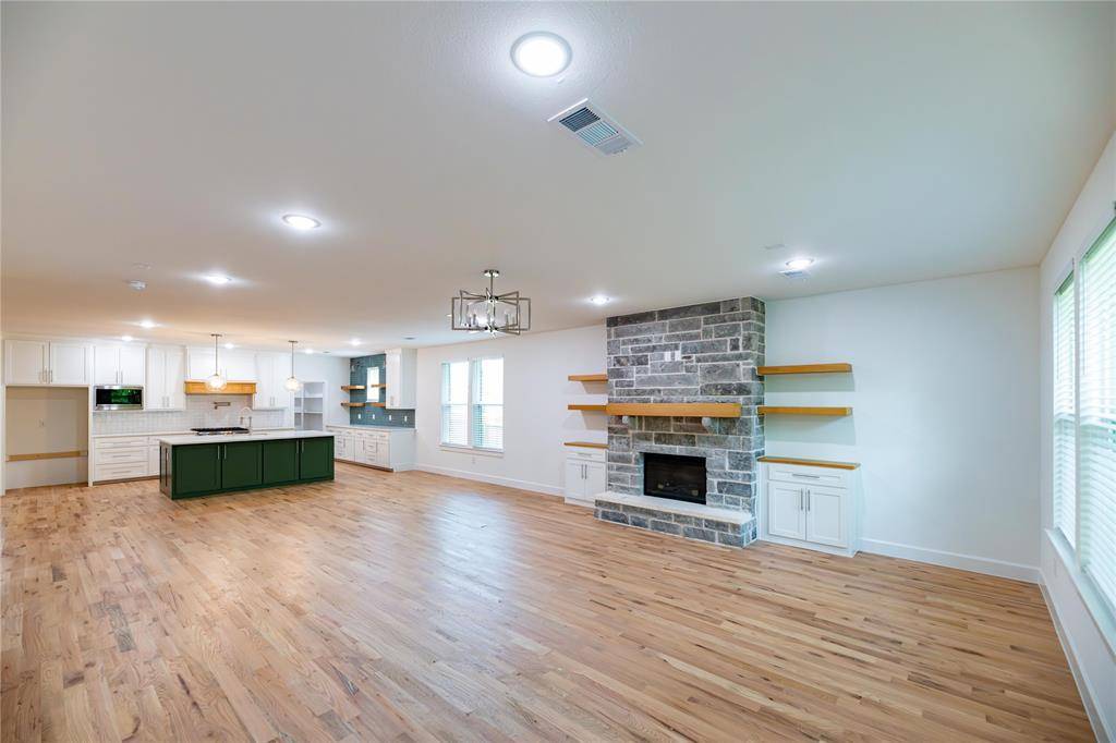 4519 Rosehill Road, Garland, TX 75043