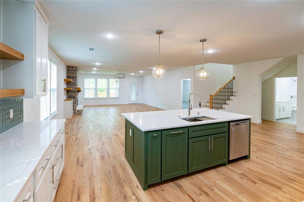 4519 Rosehill Road, Garland, TX 75043