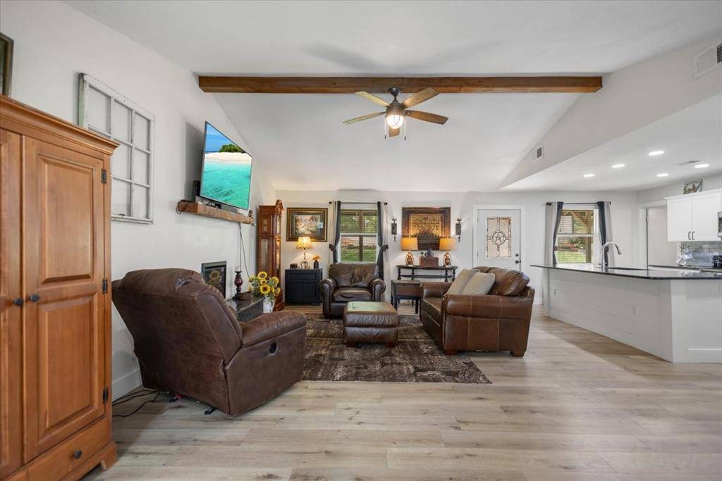 1507 E Tanglewood Drive, Hideaway, TX 75771